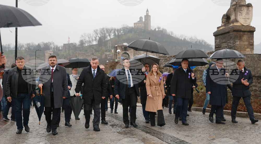 Велико Търново - празник на града - празнично шествие