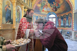 Ловеч - храм „Света Троица“ - неделна служба