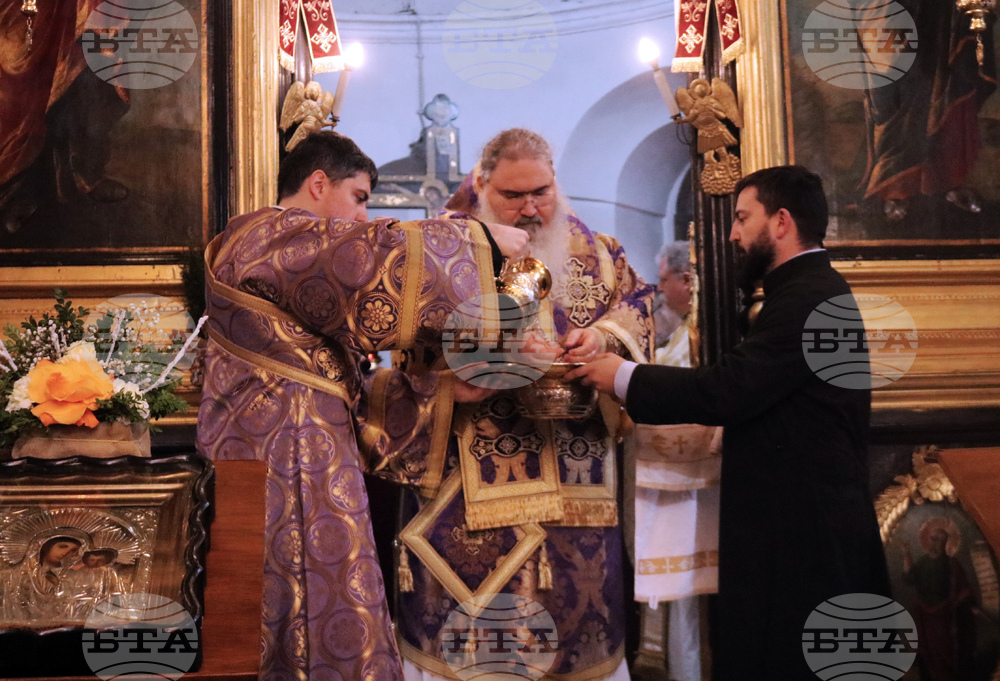 Добрич - храм „Св. Георги“ - неделна служба