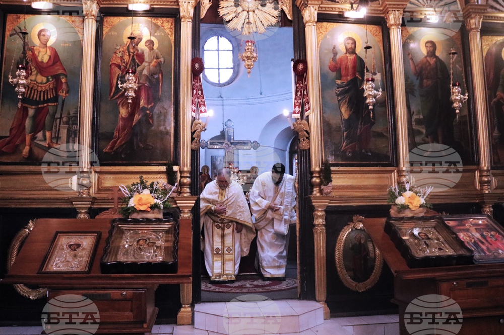 Добрич - храм „Св. Георги“ - неделна служба