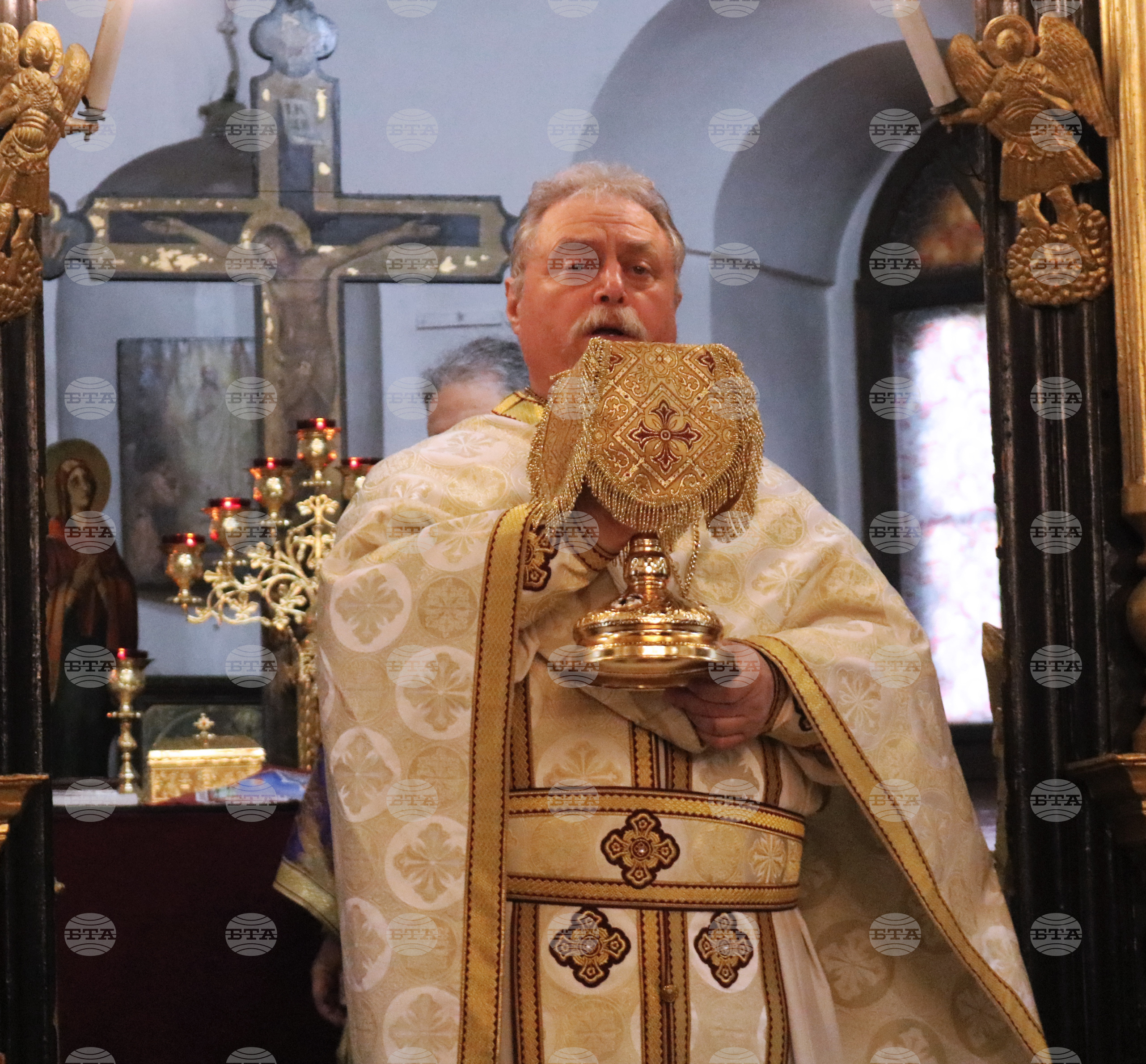 Добрич - храм „Св. Георги“ - неделна служба