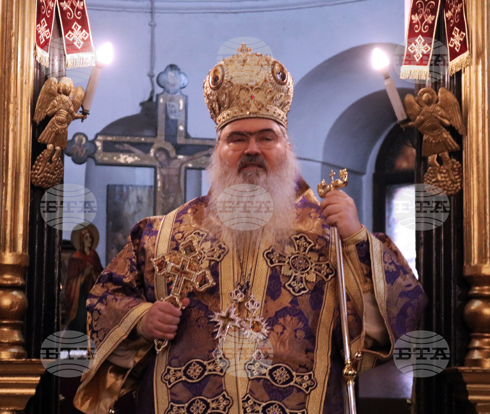 Добрич - храм „Св. Георги“ - неделна служба