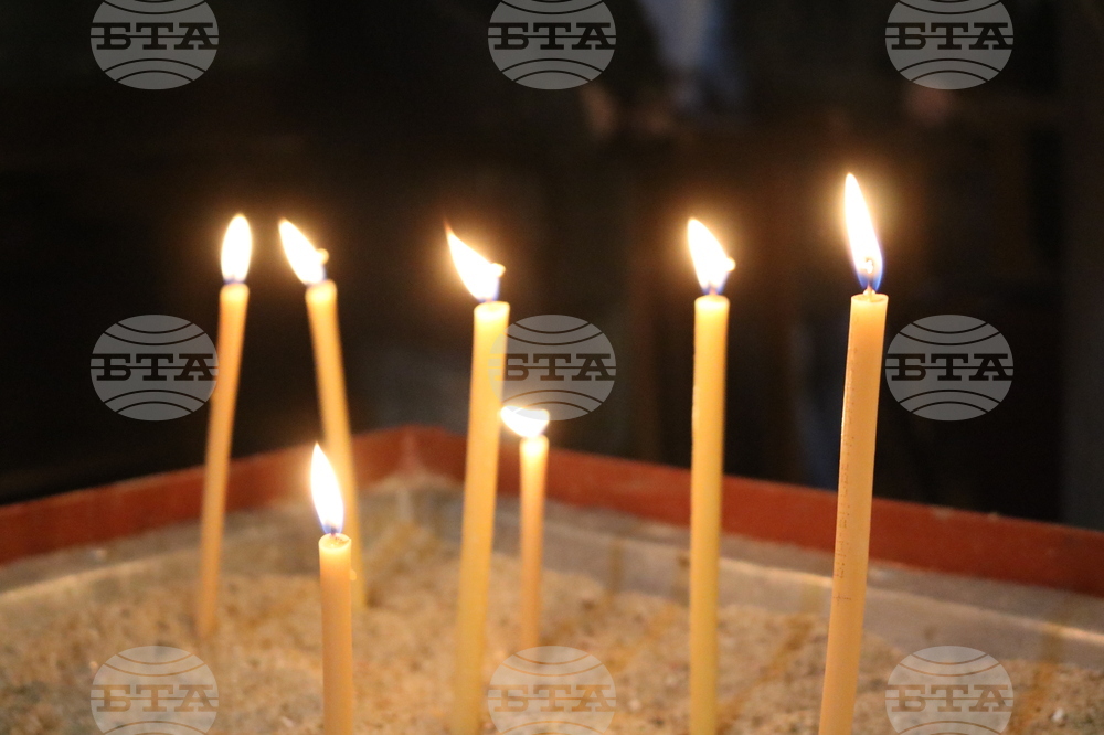 Добрич - храм „Св. Георги“ - неделна служба