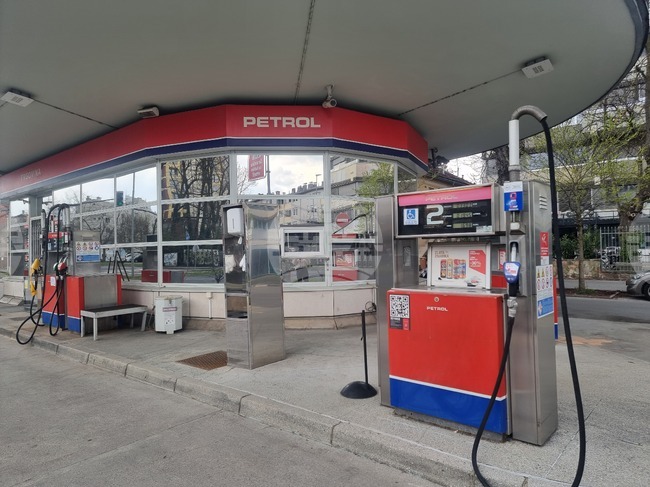 Словения - гориво - бензиностанция - петрол - ограничение - правителство