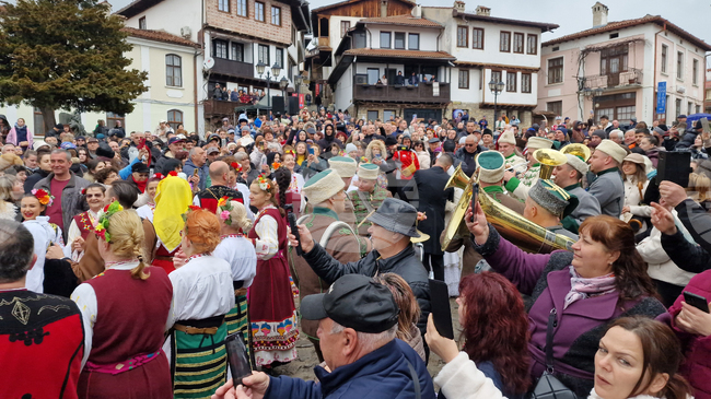 Historical Town of Veliko Tarnovo Celebrates Its Holiday