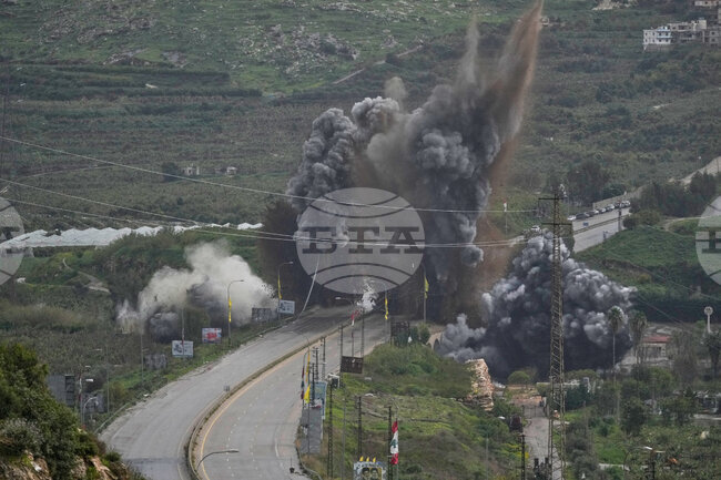 Тръмп заяви, че САЩ водят преговори с "уважаван" ирански лидер 
