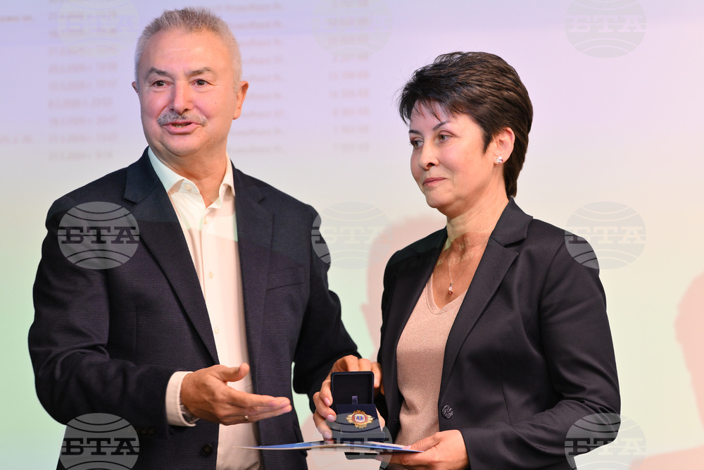 Монтана - неонатология - годишнина - конференция - д-р Блажева - почетен знак