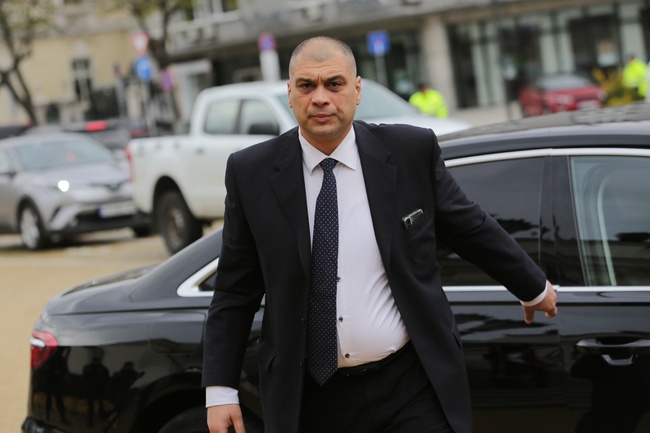 Депутатът от "ДПС-Ново начало" Димитър Аврамов също се е отказал от имунитета си