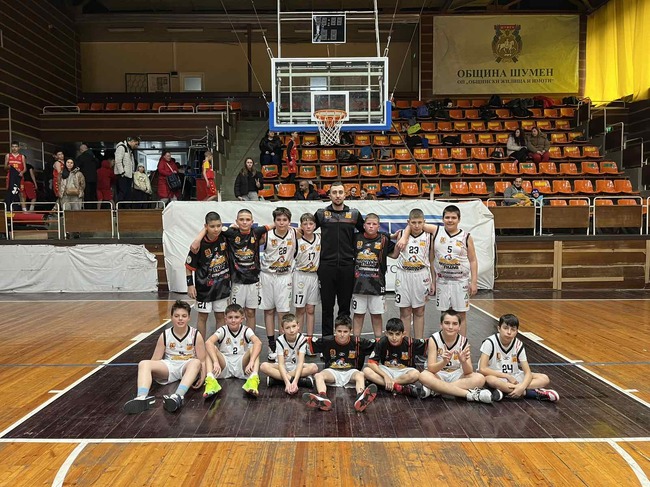 БК "Вълци Разград" с победа и загуба във втория кръг при U12 в Шумен 