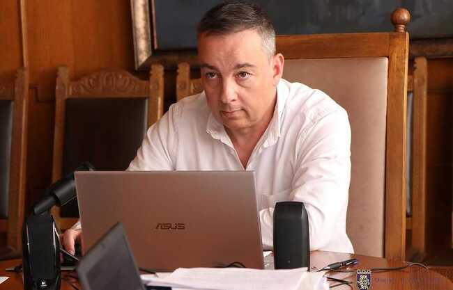 Венцислав Спирдонов, председател на Общински съвет-Велико Търново и председател на НАПОС-РБ: Належащо е обособяване на гробищни паркове за домашни любимци