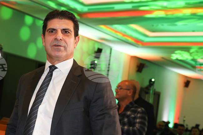 "Важно е да не губим мярката и уважението към играчите, които днес защитават България", призова президентът на БФС Георги Иванов