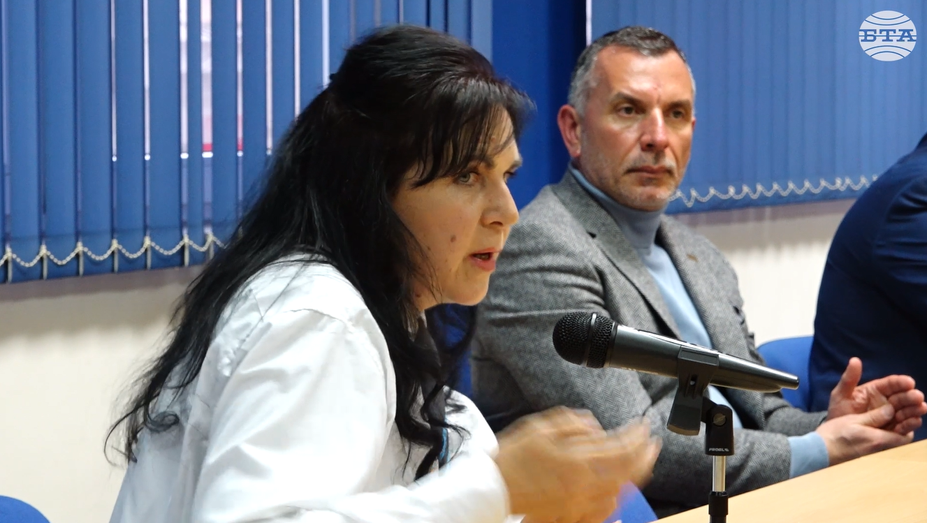 Ученици от гимназия, в която е учителствал Стефан Стамболов, участваха в дискусия за Априлското въстание във Велико Търново