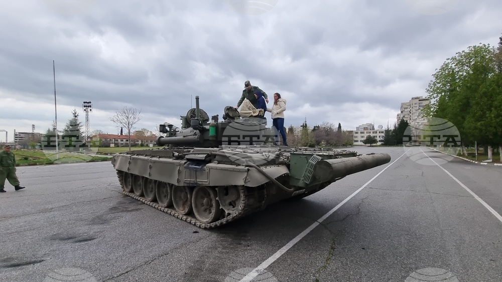 Сливен - Тринадесета танкова бригада - ден на отворени врати