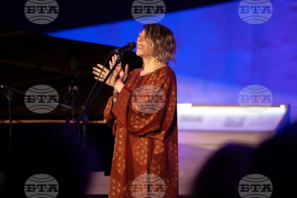 Пловдив - Plovdiv Jazz Fest - Тейлър Ейгсти - Гретчен Парлато