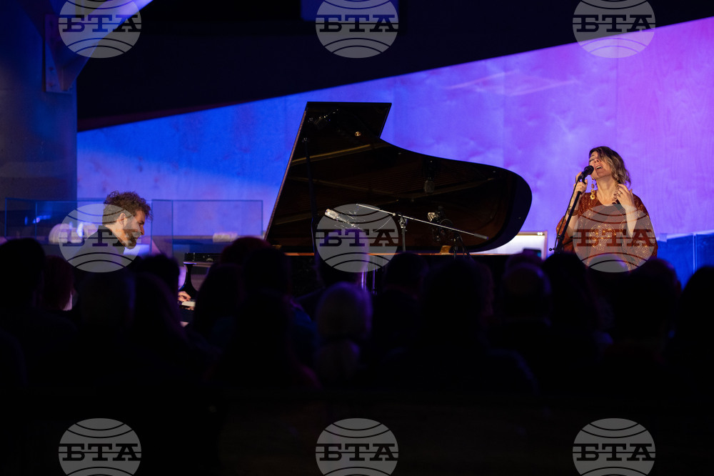 Пловдив - Plovdiv Jazz Fest - Тейлър Ейгсти - Гретчен Парлато