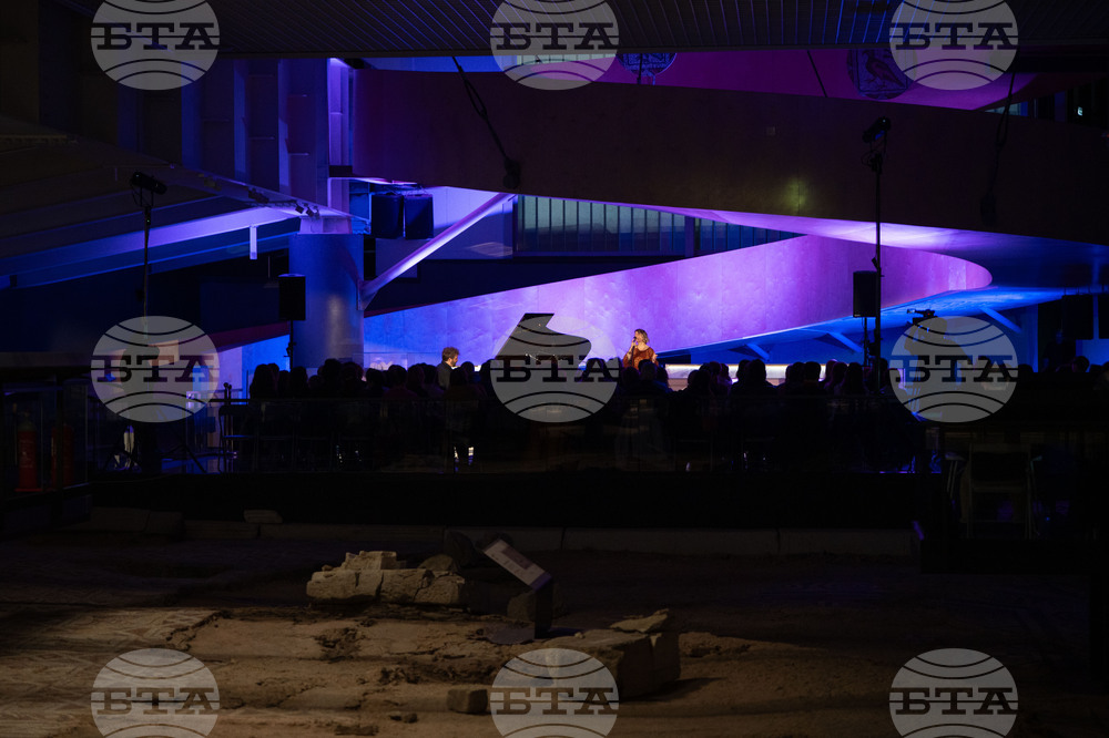 Пловдив - Plovdiv Jazz Fest - Тейлър Ейгсти - Гретчен Парлато