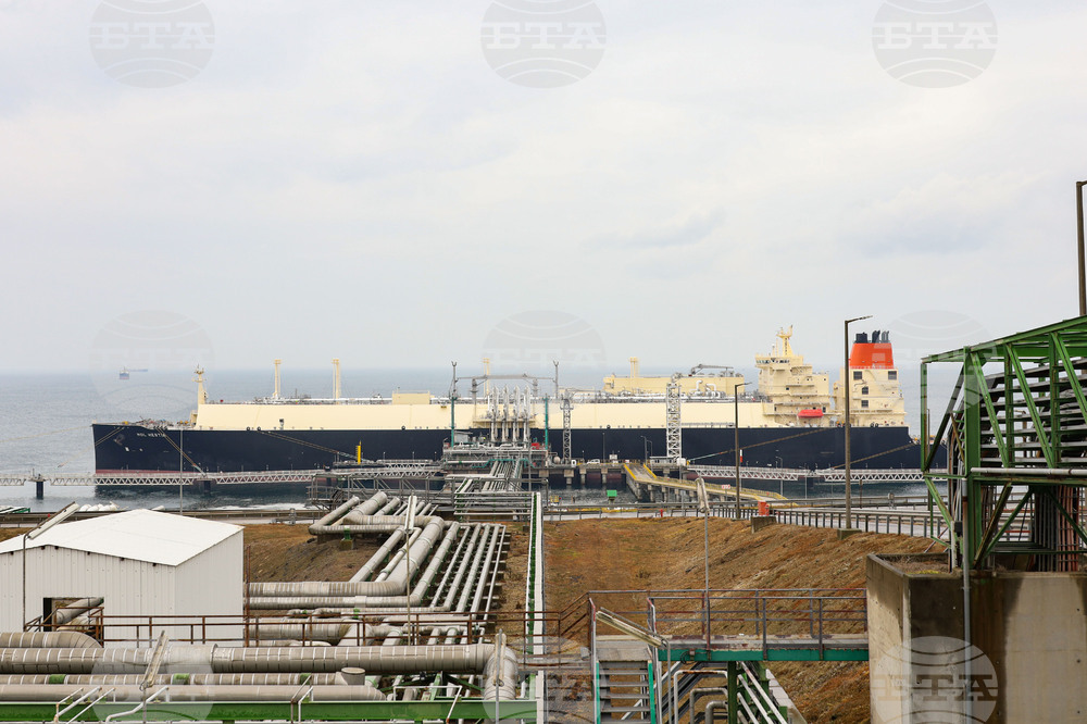 Турция - Посрещане на първия танкер с американски газ за България
