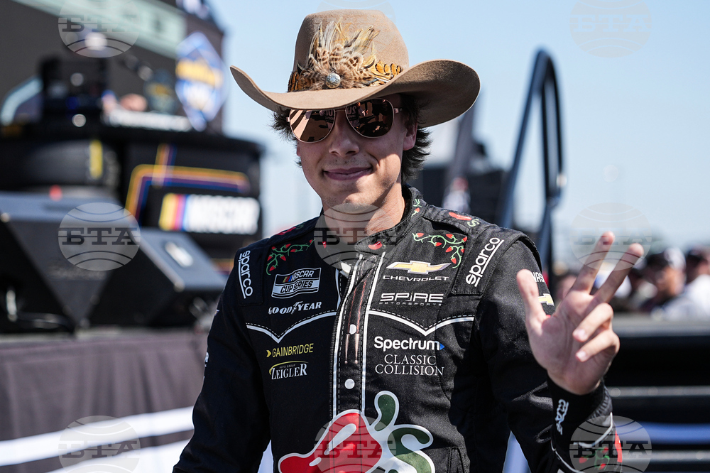 NASCAR Darlington Auto Racing