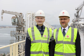 Турция - Посрещане на първия танкер с американски газ за България