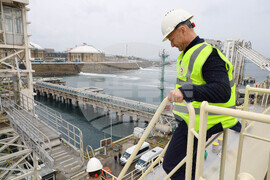 Турция - Посрещане на първия танкер с американски газ за България