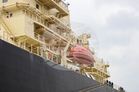 Турция - Посрещане на първия танкер с американски газ за България