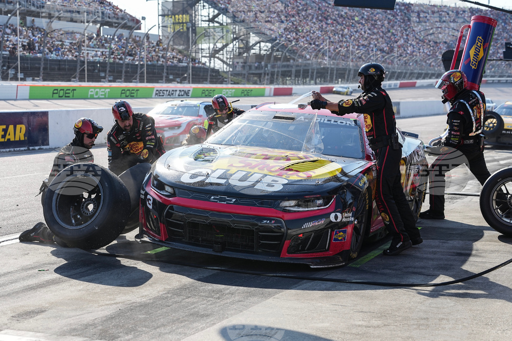 NASCAR Darlington Auto Racing