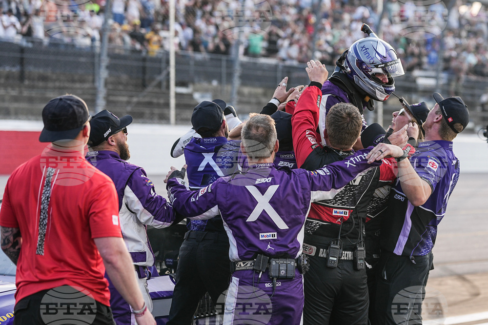 NASCAR Darlington Auto Racing