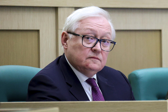 Русия ще обсъди резултатите от консултациите в Джеда за мирно уреждане на конфликта в Украйна с партньорите си от БРИКС, заяви Сергей Рябков