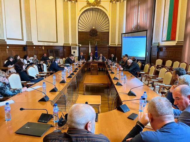 Селекционната дейност ще бъде подкрепена с увеличение на държавната помощ за развъдните асоциации, посочи министър Гечев