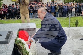 Каолиново - Мевлют Чавушоглу - посещение - паметник - венци и цветя