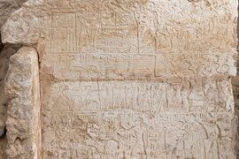 Египет - Кайро - Археолози откриха гробницата на управител на храма на Амон в некропола Сакара