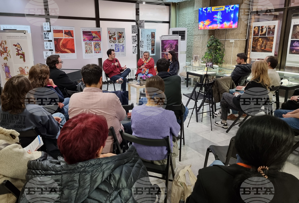 Варна - „Литературен прожектор“ - дискусия за Павел Вежинов