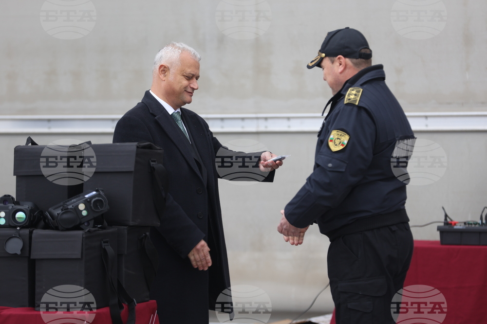 Авиобаза „Враждебна“ - нова техника - приемане