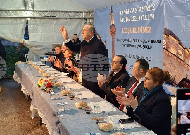 Шумен - турски министър на външните работи - посещение - Благотворителна вечеря - Ифтар