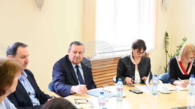 Служебният министър Хасан Адемов обсъди с представители на Американската търговска камара развитието на пазара на труда 