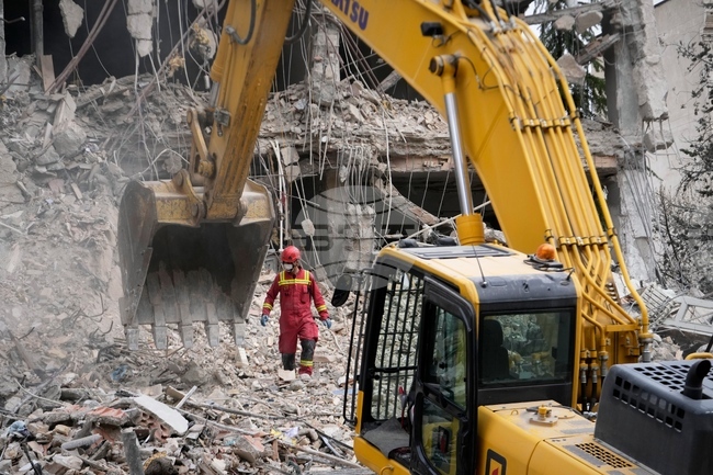 Червеният полумесец съобщи, че от началото на конфликта са ударени 82 000 цивилни сгради в Иран