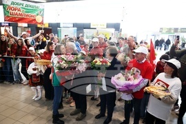 Летище „Васил Левски“ - Лора Христова - посрещане