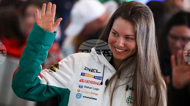 Общинският съвет на Троян взе решение да награди бронзовата медалистка от зимните Олимпийски игри Лора Христова 