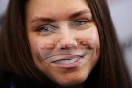 Летище „Васил Левски“ - Лора Христова - посрещане