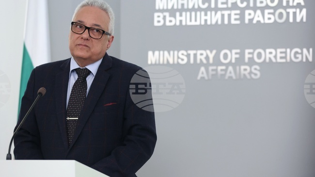 Bulgaria Urges Citizens to Leave Middle East as Security Risks Near Critical Levels