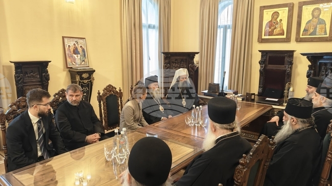 Патриарх Даниил и водената от него църковна делегация се срещнаха в Тбилиси с членове на Светия синод на Грузинската православна църква