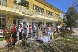 Петрич - Детска градина №3 "Детелина" - проект - начало