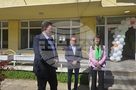 Петрич - Детска градина №3 "Детелина" - проект - начало