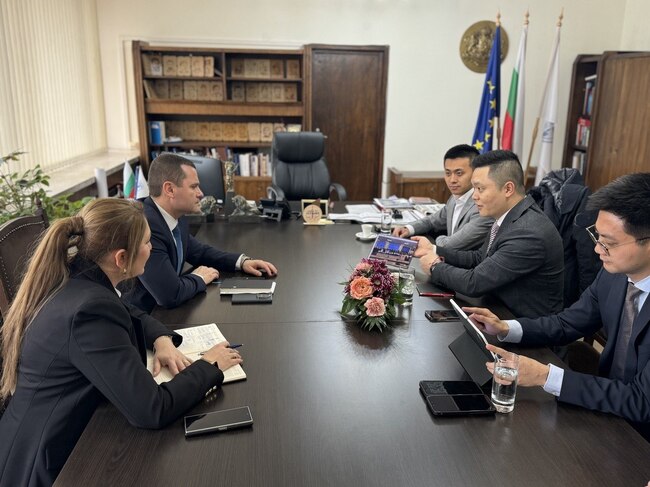 Кметът на община Русе Пенчо Милков обсъди с изпълнителния директор на „Хуауей Технолоджис България" възможности за сътрудничество в технологиите и инфраструктурата