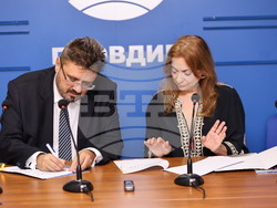 Национален пресклуб на БТА - Пловдив - „Блу Ем“ - БТА - партньорски договор - подписване