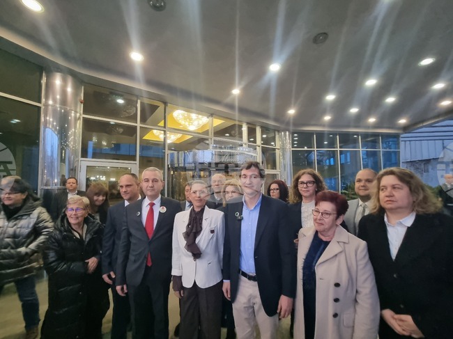 Има обективна необходимост от това да има социалистическа партия в Народното събрание, каза в Стара Загора Крум Зарков