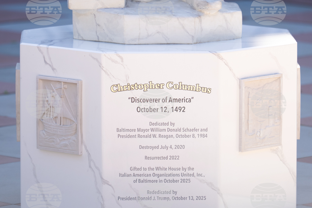 Trump Columbus Statue