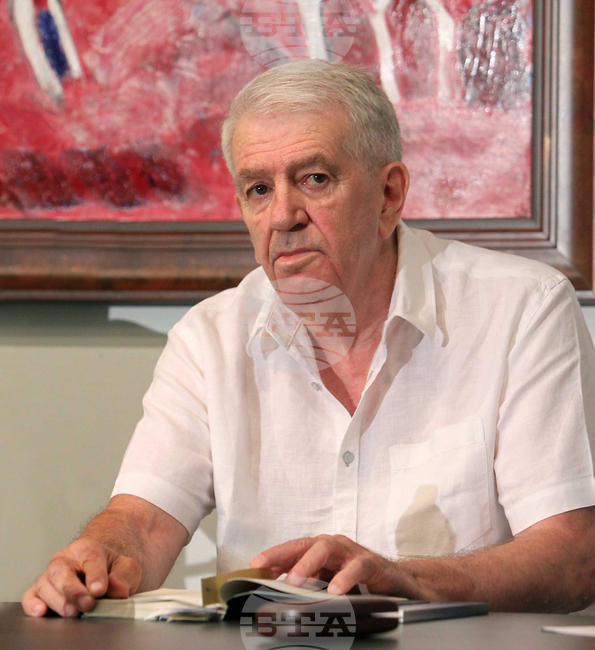 Иван Теофилов - поет, драматург, режисьор и преводач