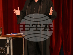 Лом - фестивал „Смехотерапия. Седем дни на хумора и сатирата в Лом“ - Ненчо Илчев - „Смях в повече“ - спектакъл