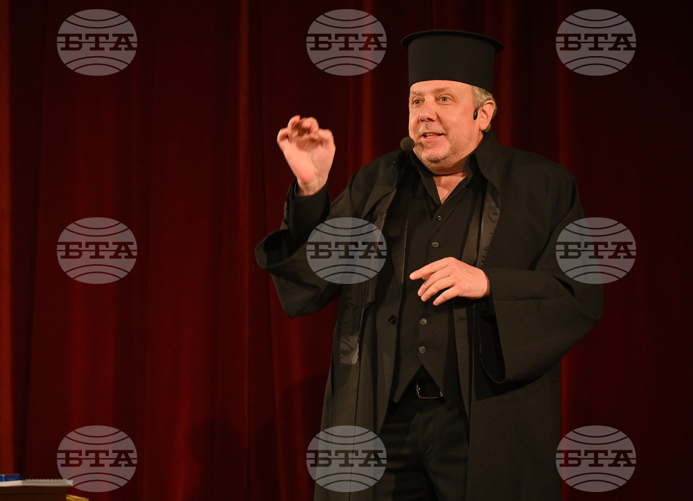 Лом - фестивал „Смехотерапия. Седем дни на хумора и сатирата в Лом“ - Ненчо Илчев - „Смях в повече“ - спектакъл